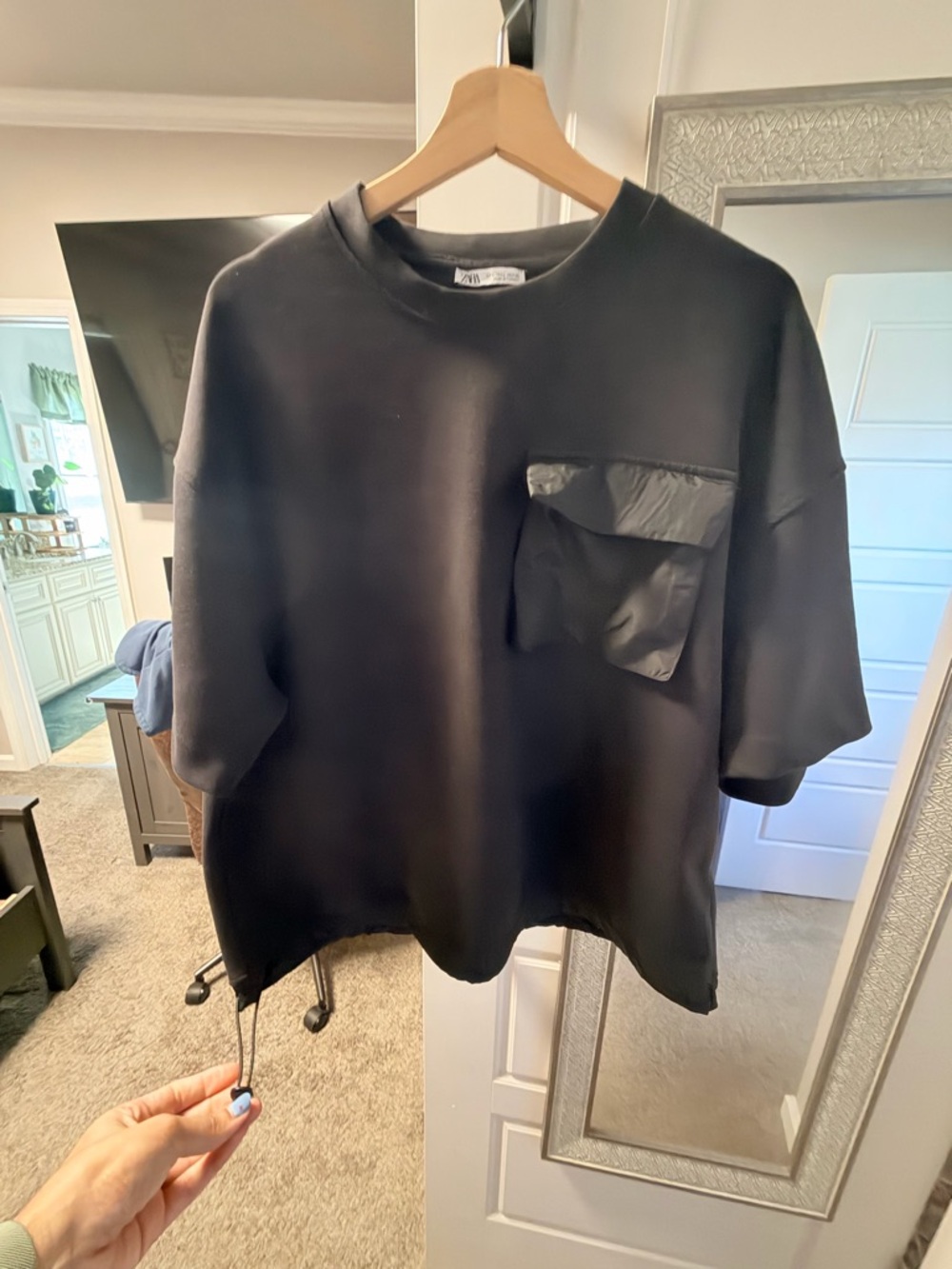 Zara Black Short-Sleeve Oversized Pocket Tee - Picture 5 of 5